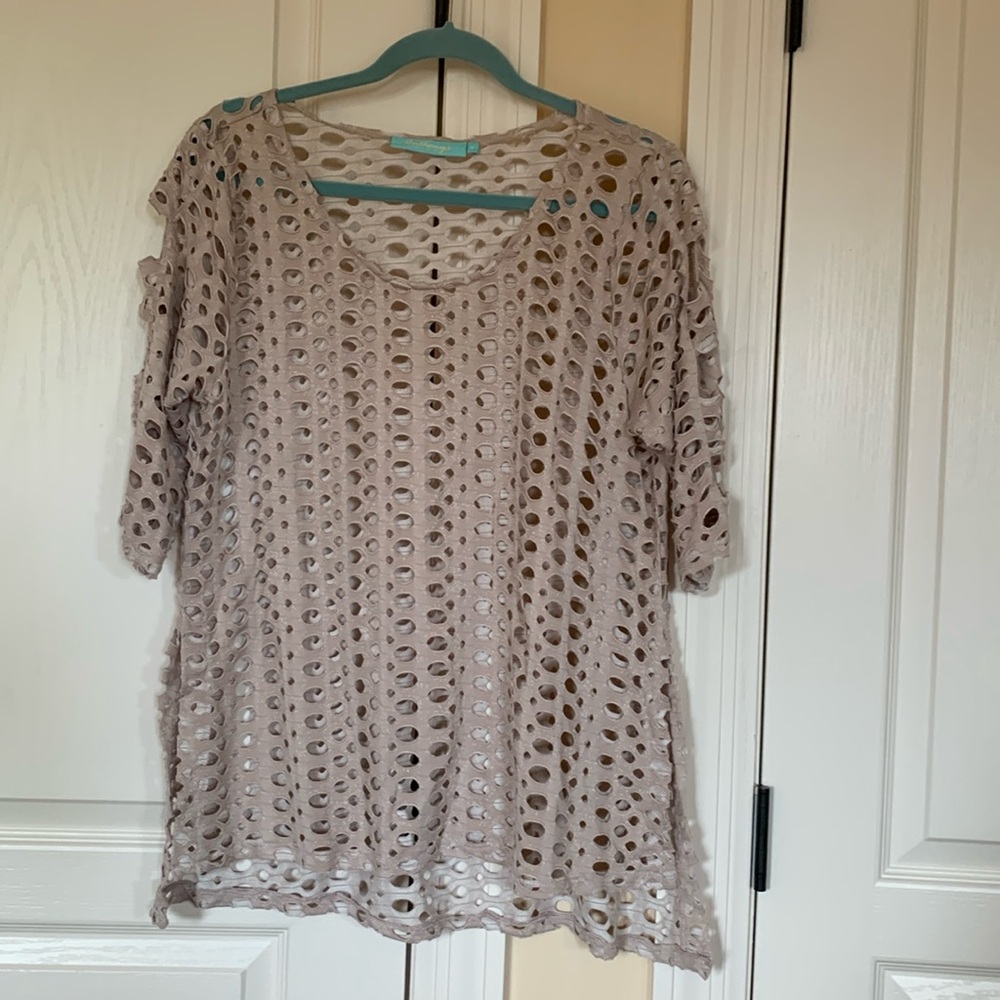 Open work high low top